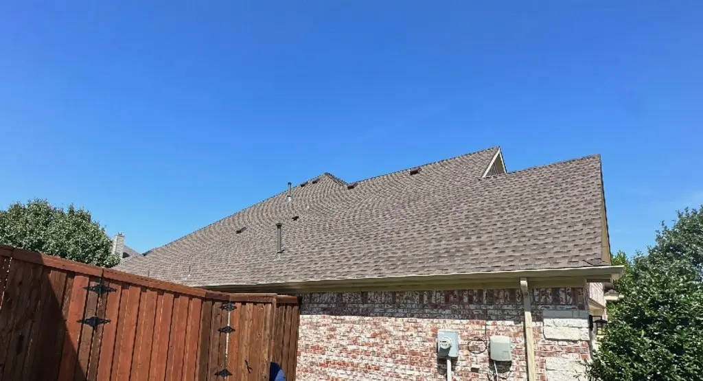 Completed roof replacement project in Mexia